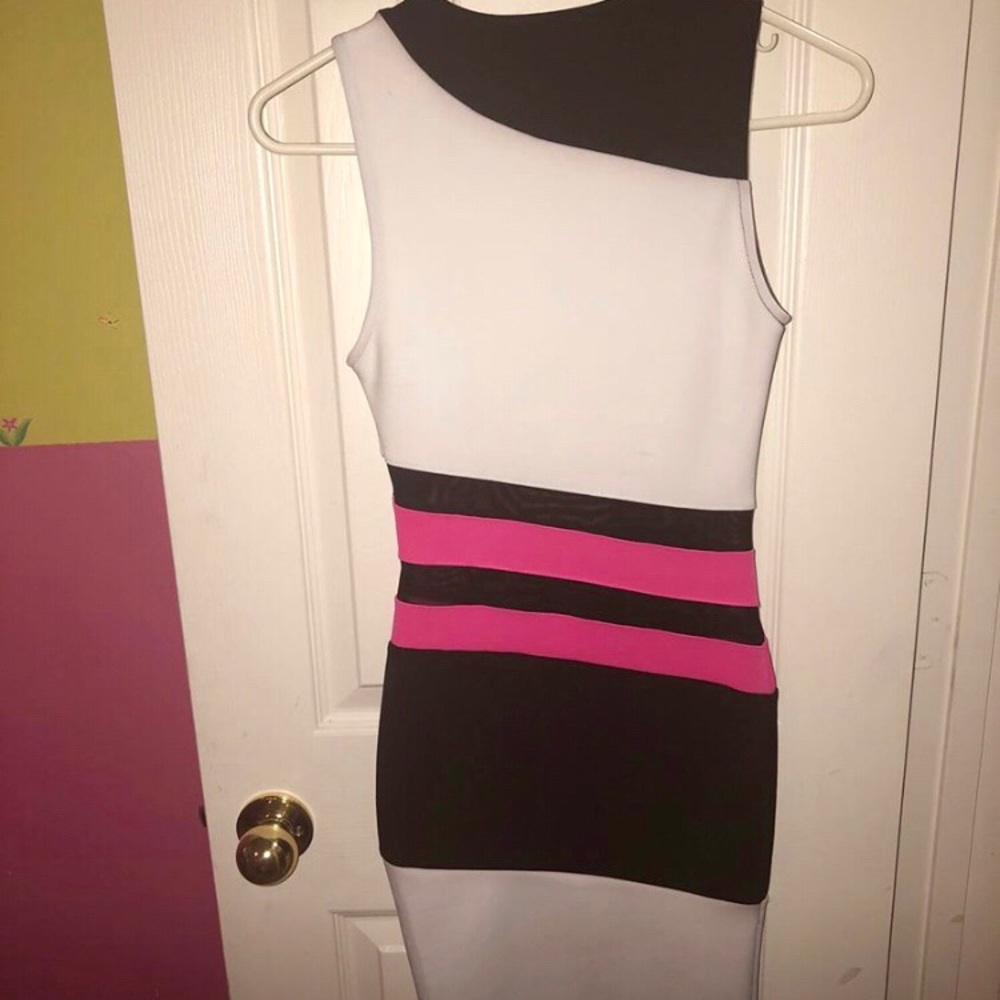 Long fitted dress